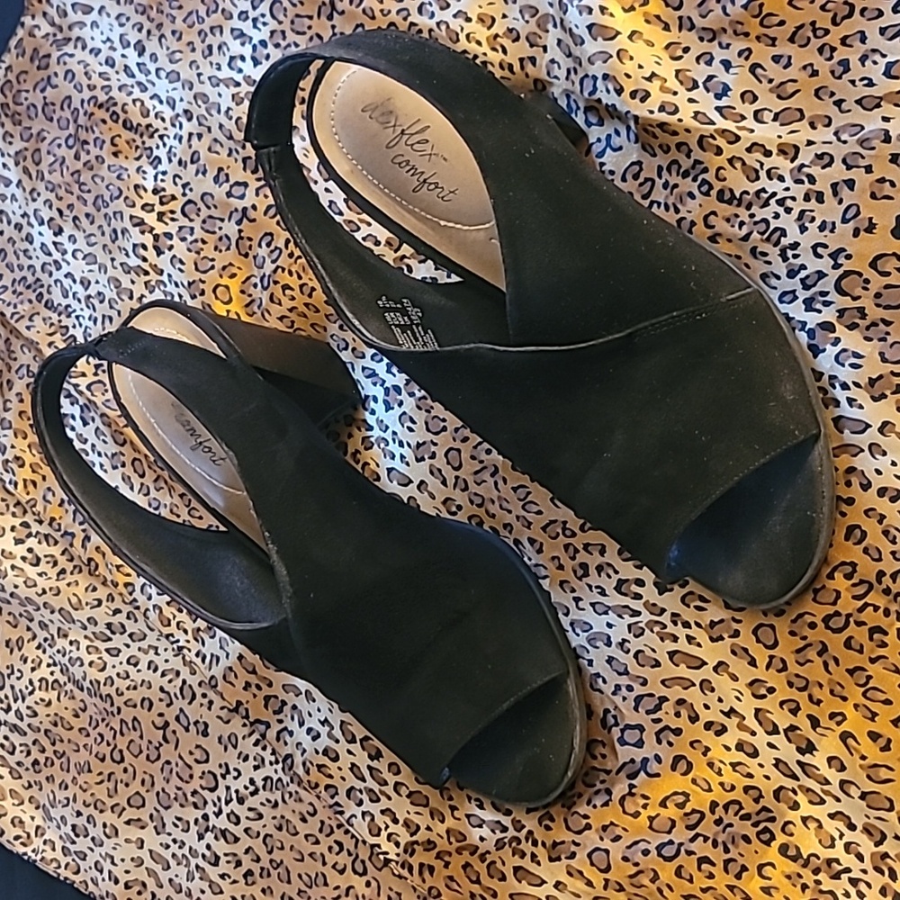 Women Chunky Heel Sandals